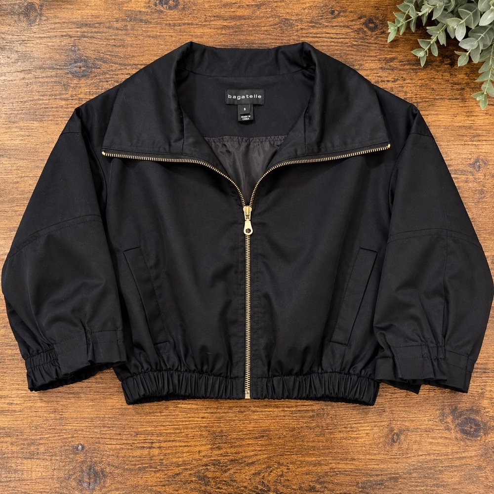 Bagatelle Black Cropped Bomber Jacket Size S 3/4 Sleeve Y2K Zip Collar